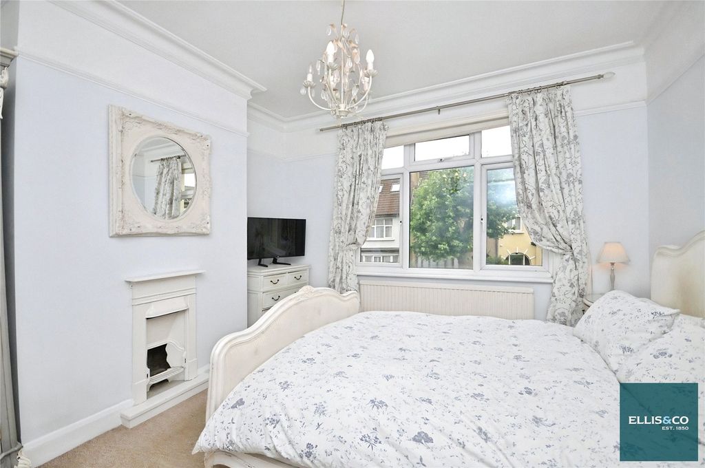 Property photo 3 of 16 Picture No. 38