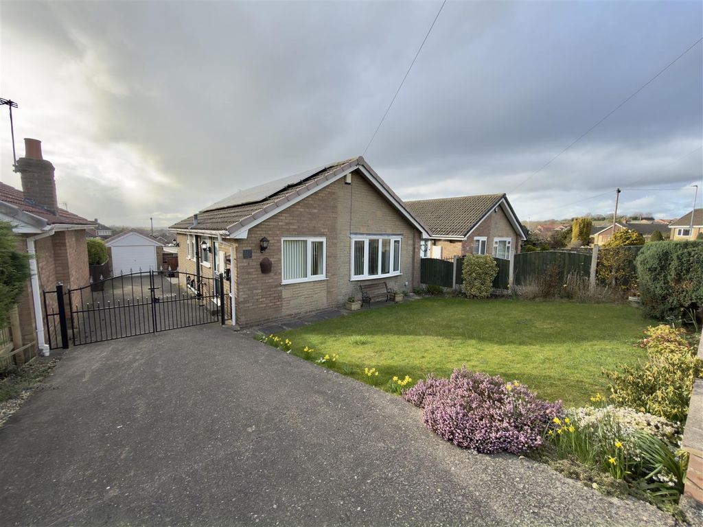 Property photo 1 of 17 Front