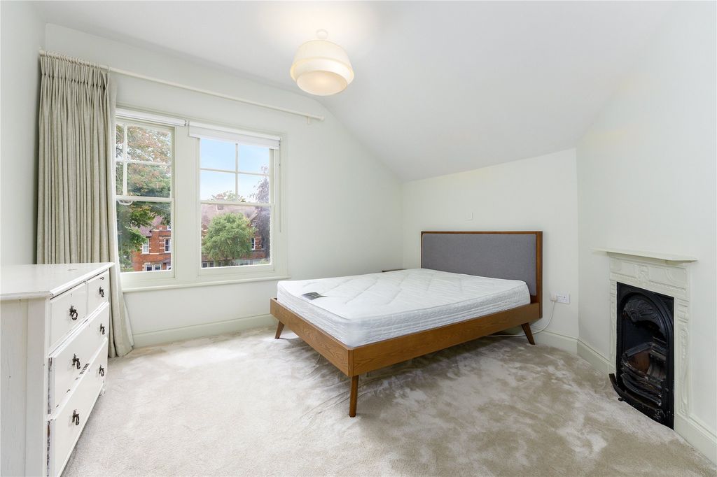 Additional image 8 of 2 bed flat for saleWoodstock Road, Oxford, Oxfordshire OX2