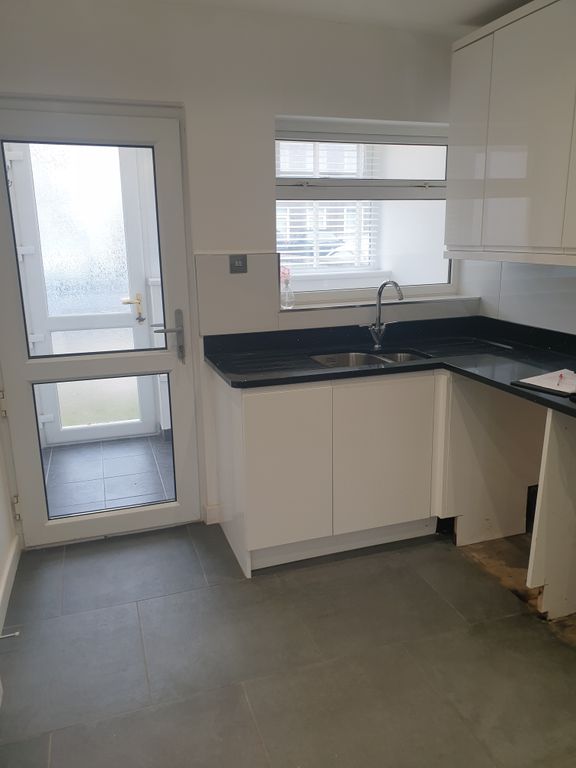 Property photo 3 of 32