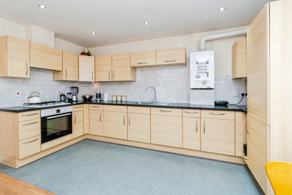 Property photo 3 of 13 Pbox-Img.Jpg