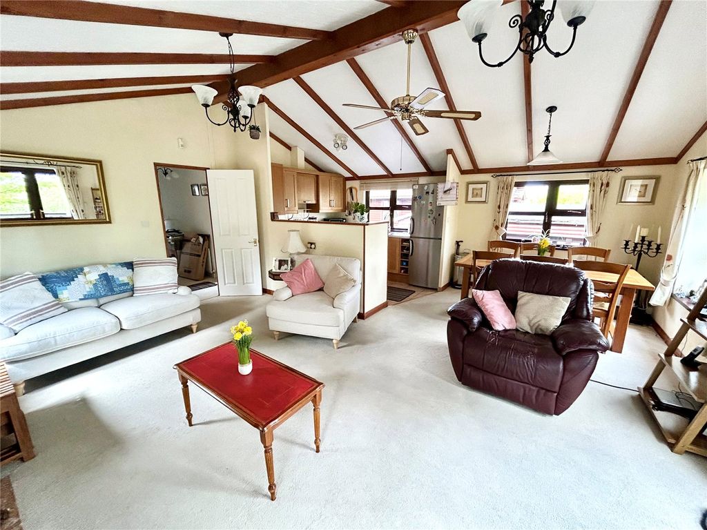 Property photo 2 of 20 Picture No. 01