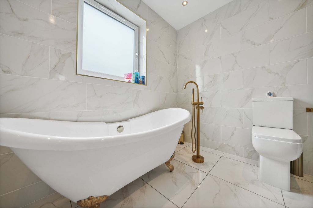 Additional image 31 of 4 bed detached house for saleClyde Grove, Crossford ML8