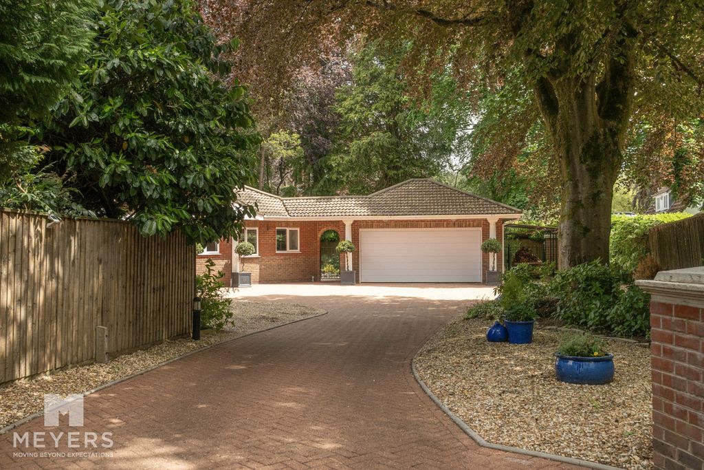 Property photo 3 of 24