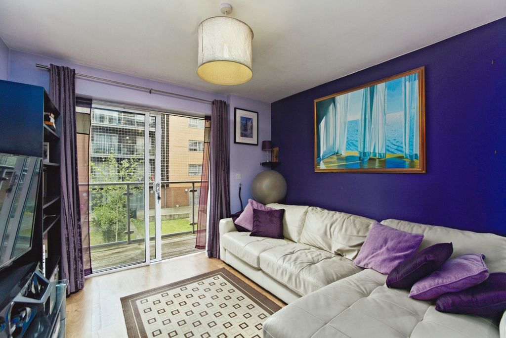 Property photo 2 of 16 Open Plan Living