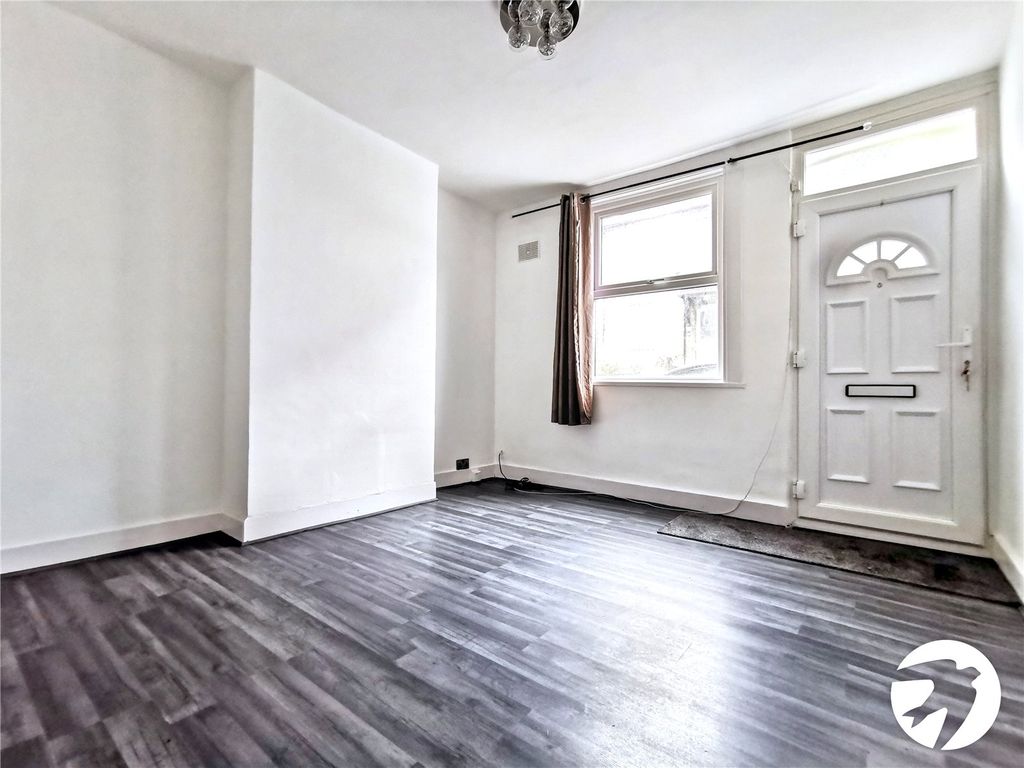 Property photo 2 of 10 Picture No. 03