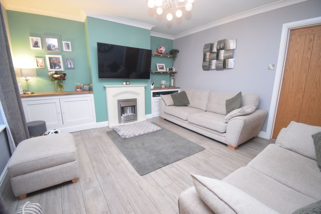 Property photo 2 of 12 Living Room 1