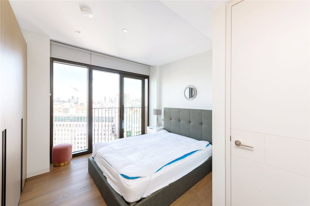 Property photo 3 of 22 Picture No. 15