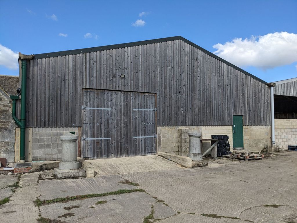 Property photo 1 of 1