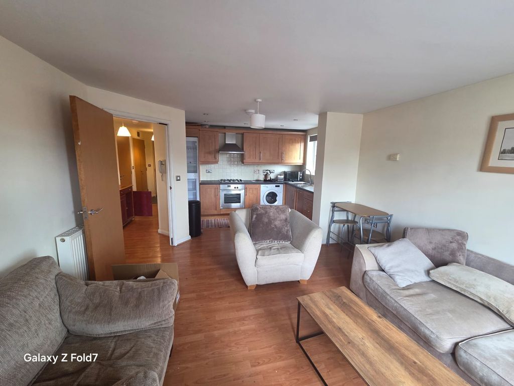 Property photo 3 of 12