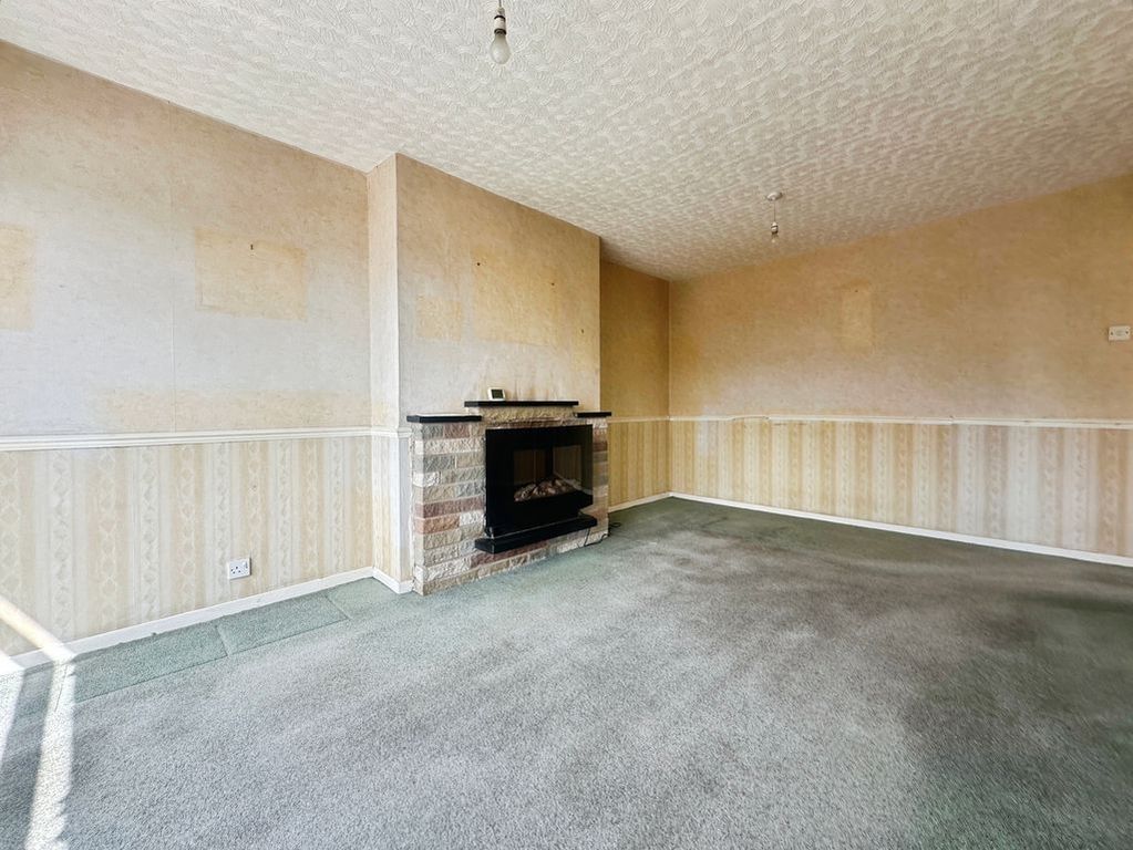 Property photo 2 of 16 Photo 13