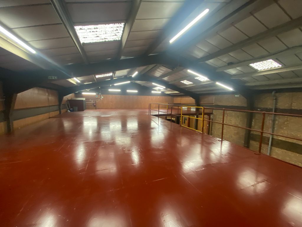 Property photo 3 of 5