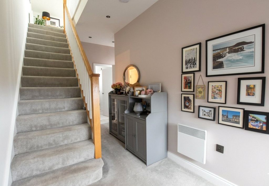 Property photo 2 of 11 Picture No. 03