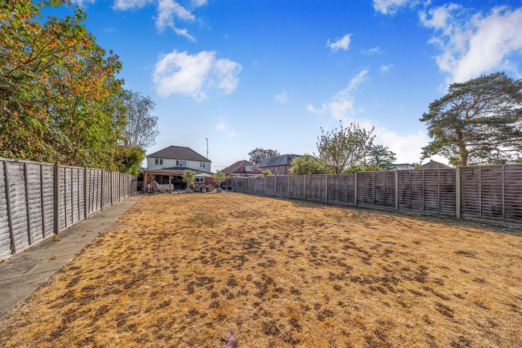 Property photo 3 of 22