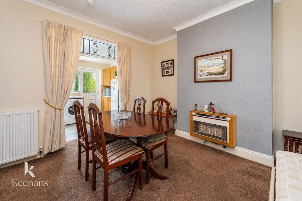 Property photo 3 of 21 Ainslie-6.Png
