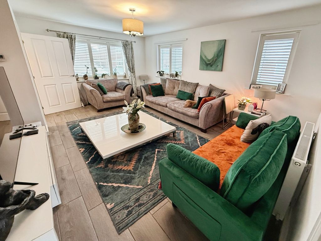 Property photo 2 of 15