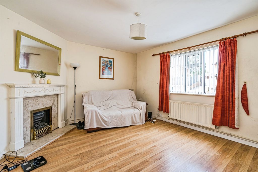 Property photo 2 of 15