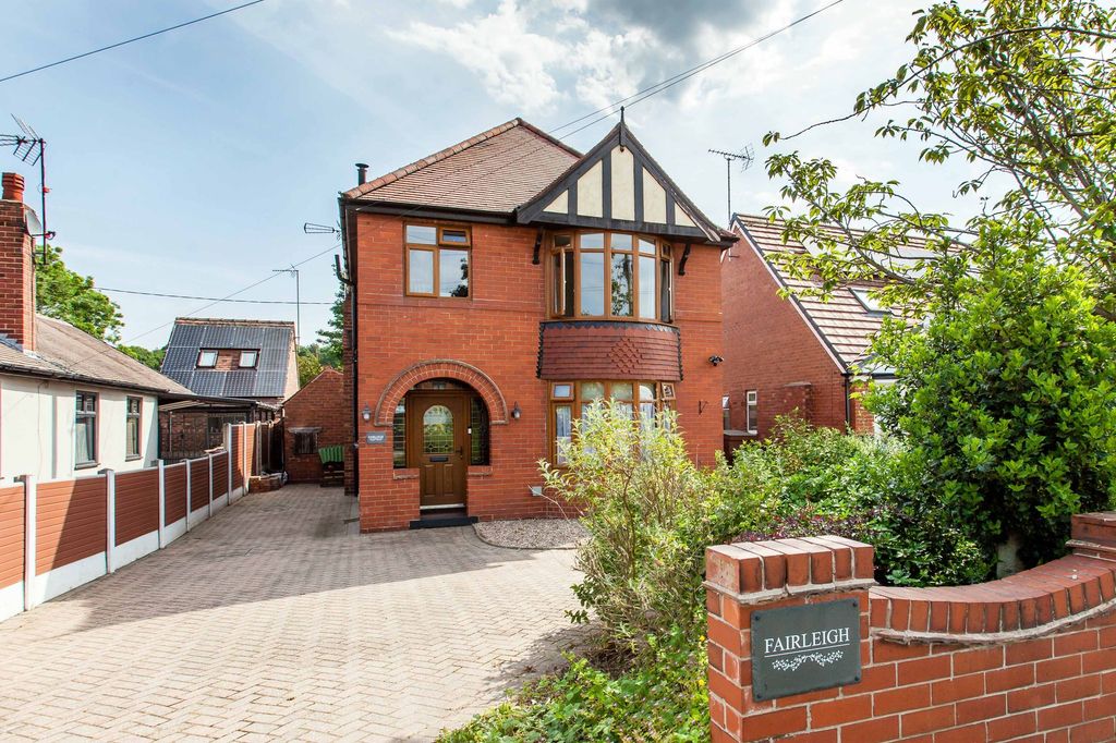 Property photo 1 of 36