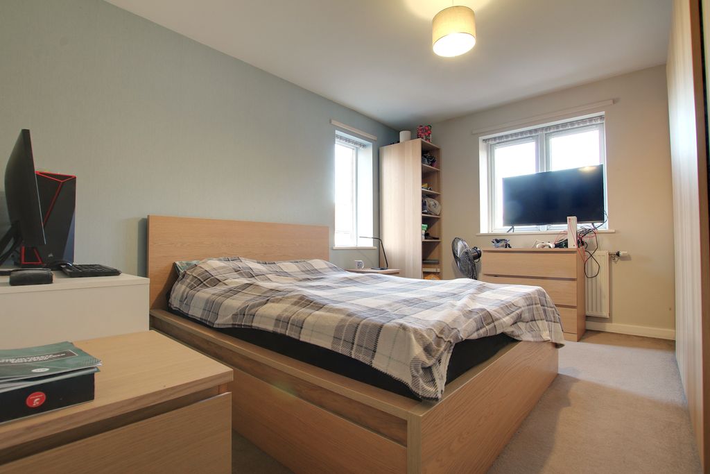 2 bed flat for saleTreeway, Chatteris PE16 photo 4