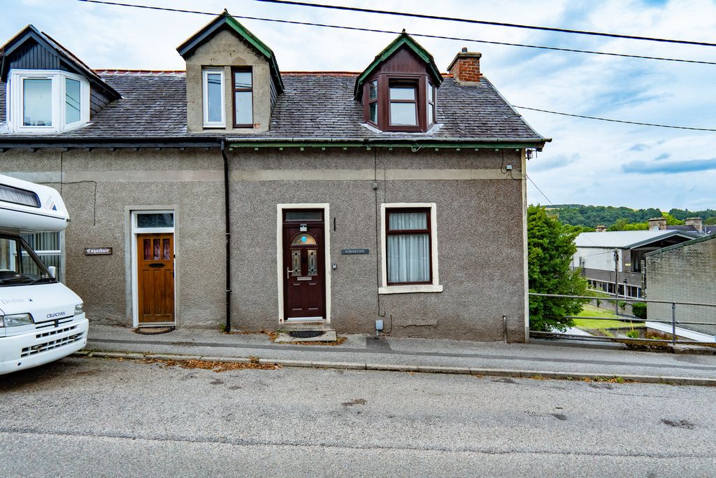 Property photo 1 of 37