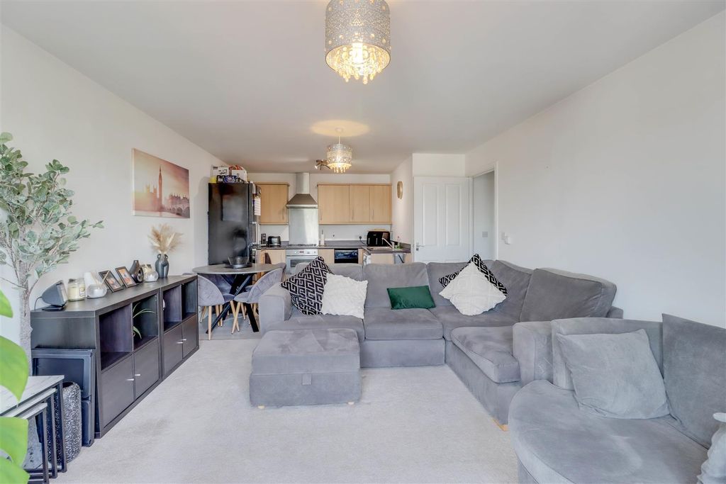 Property photo 2 of 9 19 River View-3.Jpg