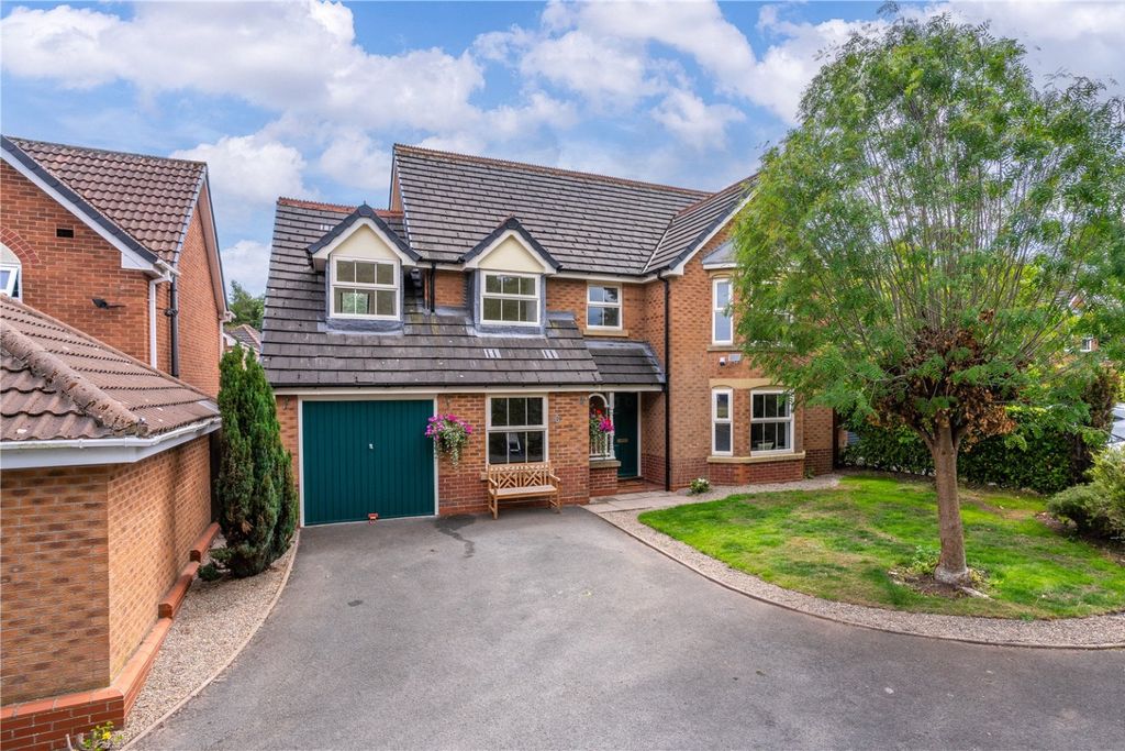 Property photo 1 of 48 4905530