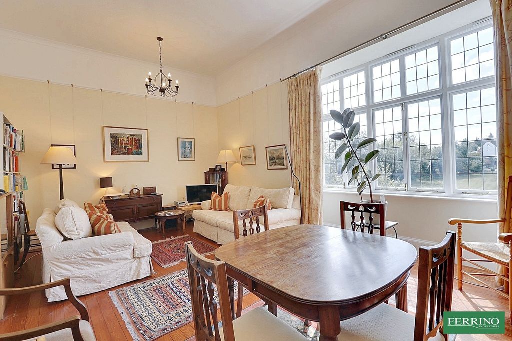 Property photo 3 of 22 Sitting-Dining Room