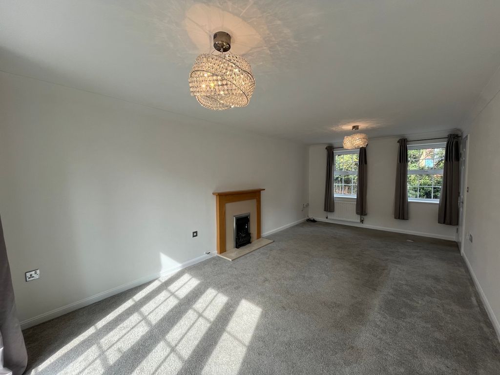 Property photo 3 of 15 Lounge View 2