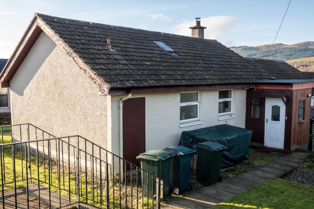 Property photo 3 of 22 3728705