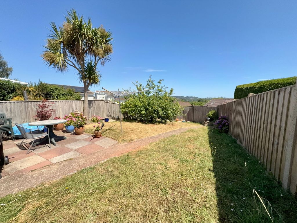 Property photo 3 of 19