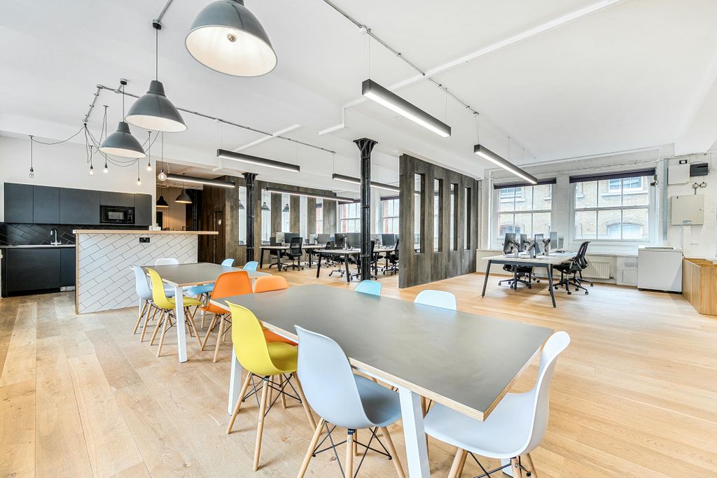 Property photo 3 of 22 131022346848096Abe5Afarw 5.Jpg