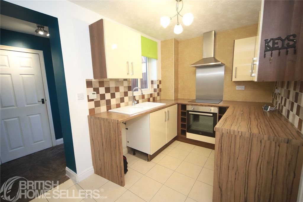 Property photo 3 of 14 Picture No. 12