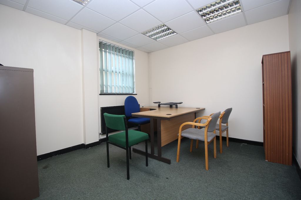 Property photo 1 of 3