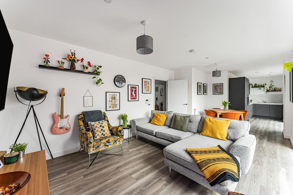 Property photo 2 of 24 Open Plan Living/Dining/ Kitchen