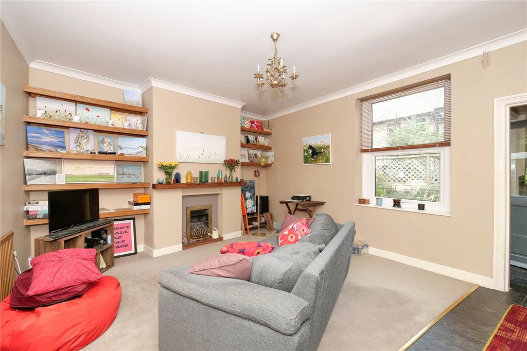 Property photo 2 of 17 Picture No. 20