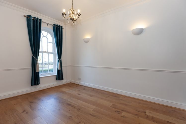 Property photo 3 of 10 214135