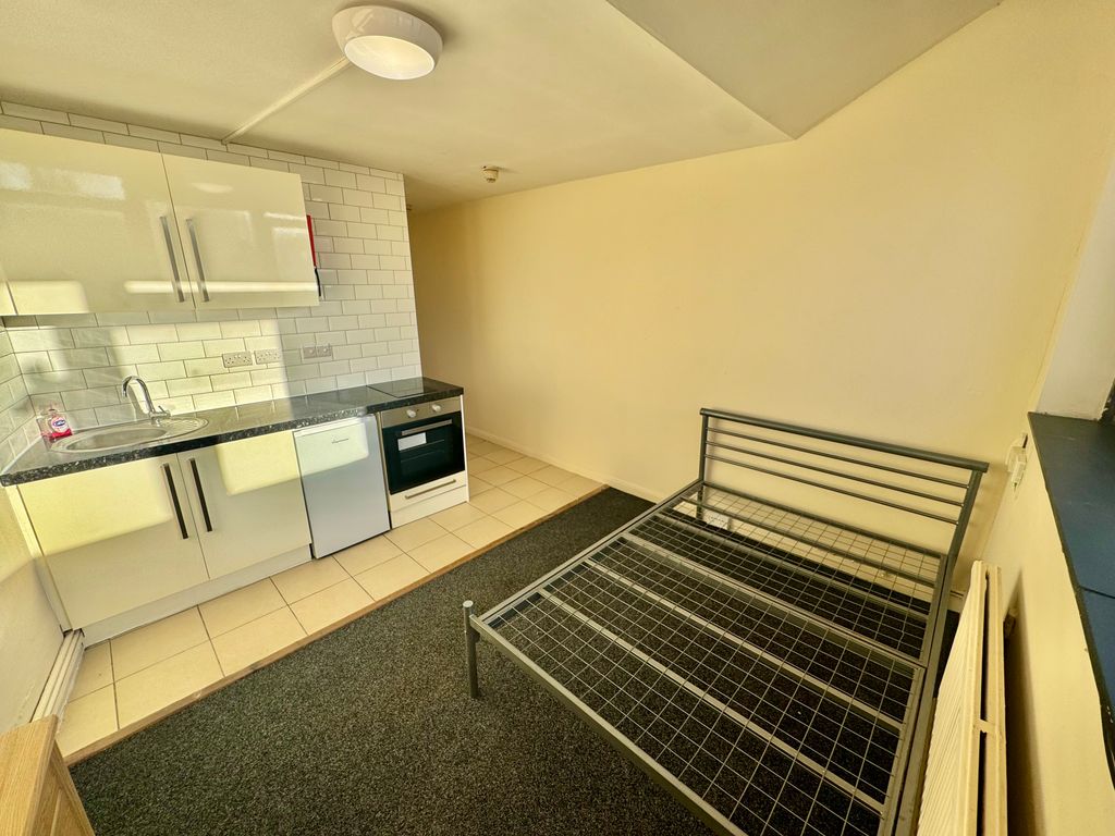 Property photo 1 of 7 Image