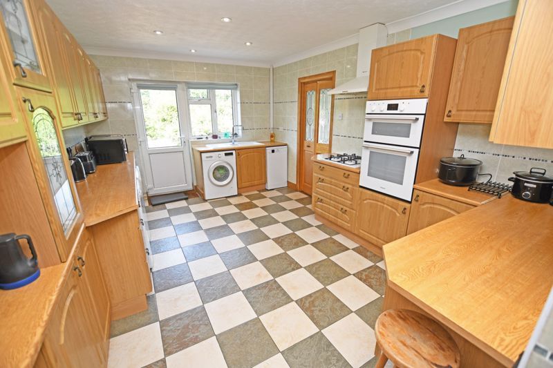 Property photo 3 of 19 Photo 6