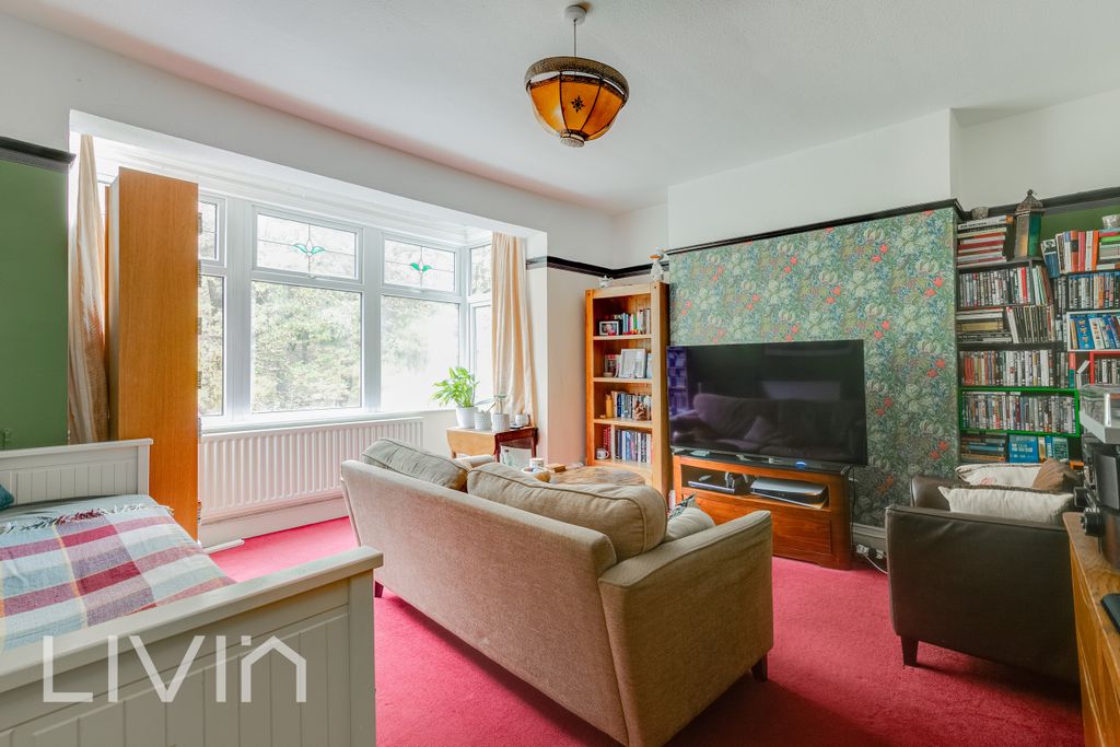 Property photo 1 of 12 219 Grange Road, Se25 - 1