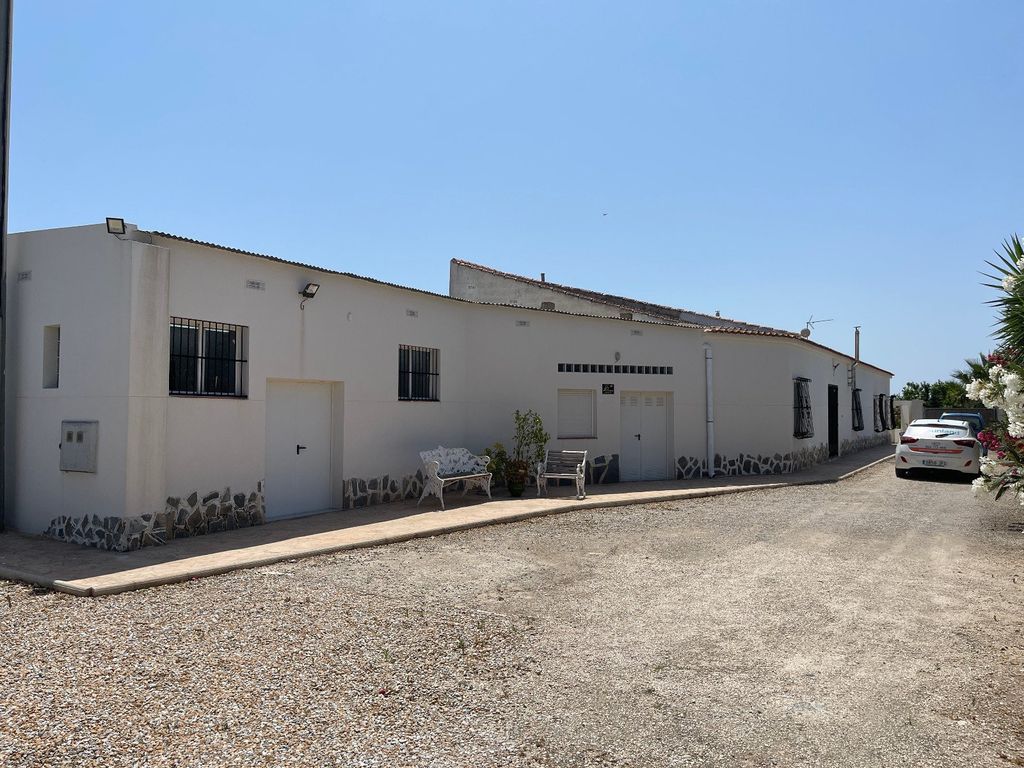 Property photo 2 of 10