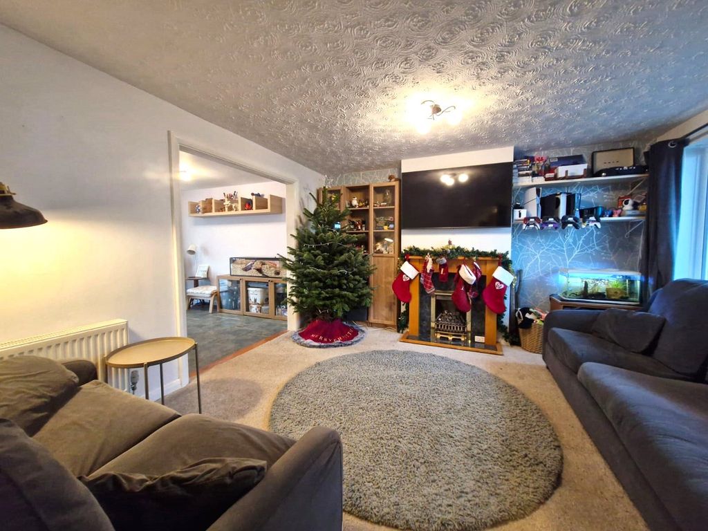 Property photo 3 of 15 Picture No. 05