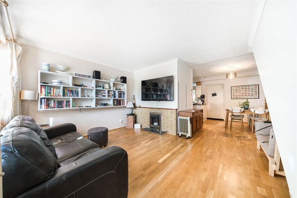 Property photo 2 of 6