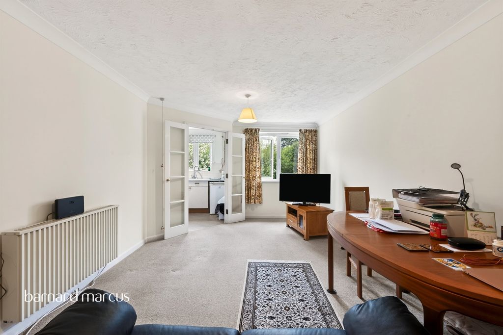 Property photo 2 of 10