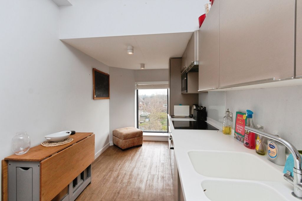 Property photo 3 of 13 Kitchen