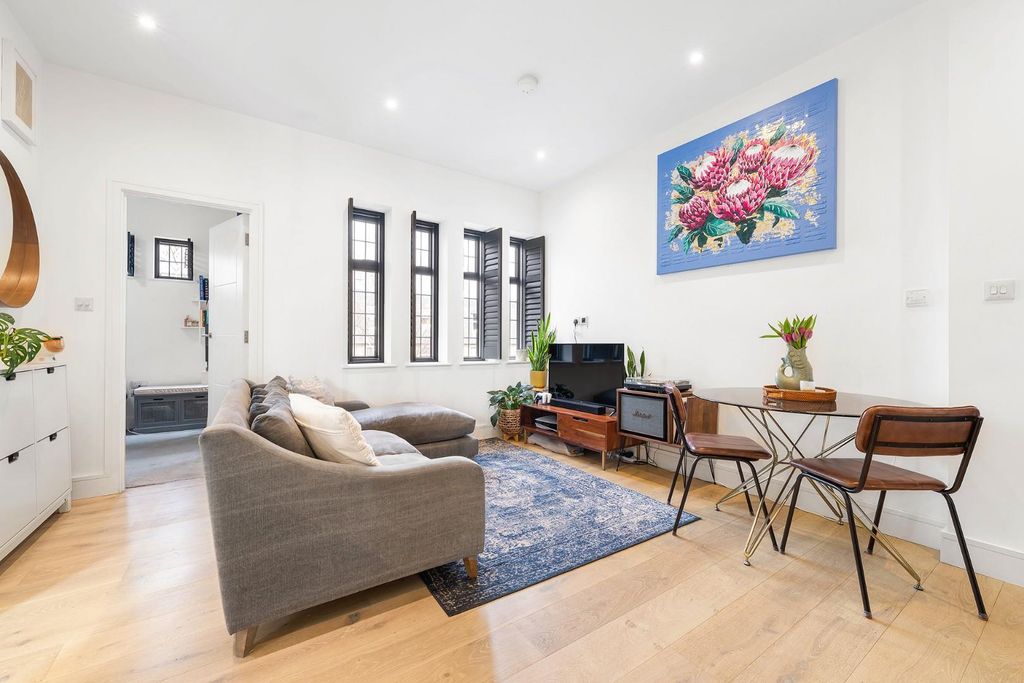 Property photo 1 of 15 Reception (3).Jpg