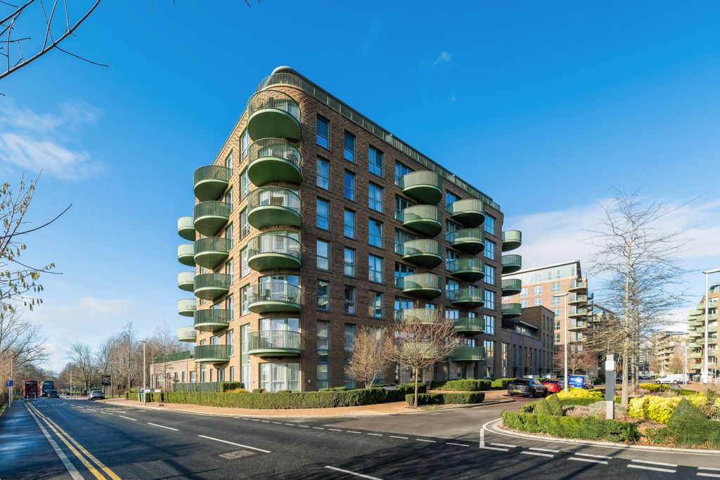 Property photo 1 of 11