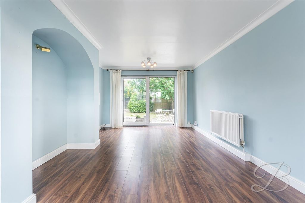 Property photo 3 of 19 CC6.Jpg