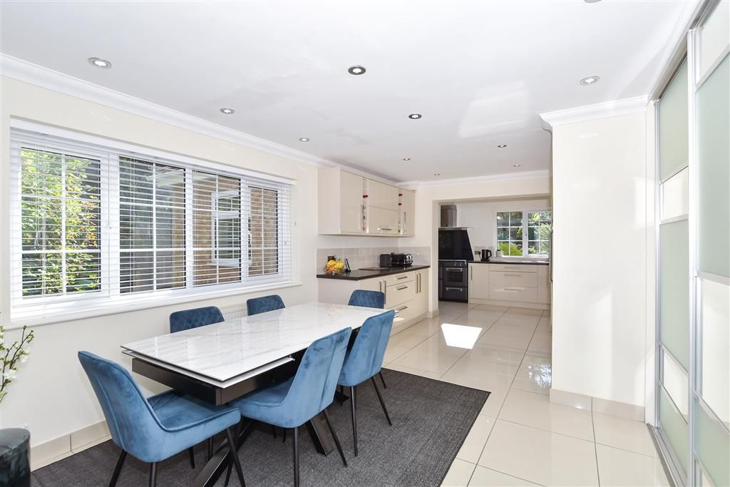 Property photo 2 of 20 Dining Area