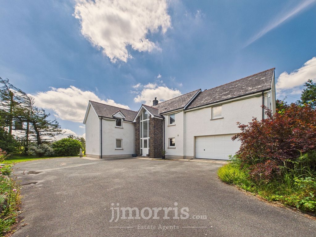 Property photo 2 of 52