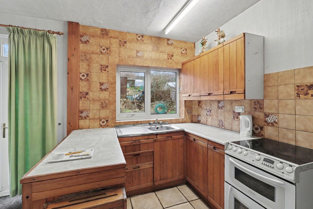 Property photo 2 of 16 Img_2829-Img_2831